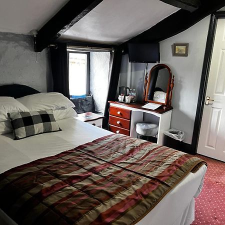 Black Bull Hotel Reeth Bagian luar foto