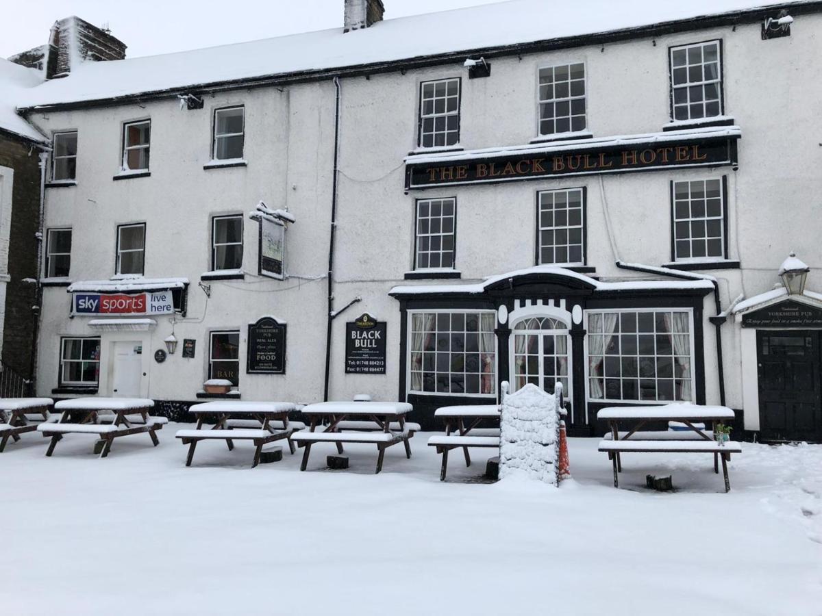 Black Bull Hotel Reeth Bagian luar foto