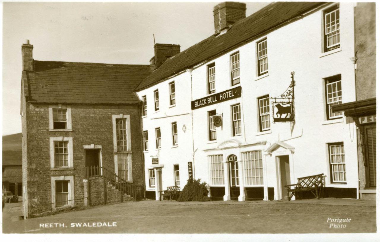 Black Bull Hotel Reeth Bagian luar foto