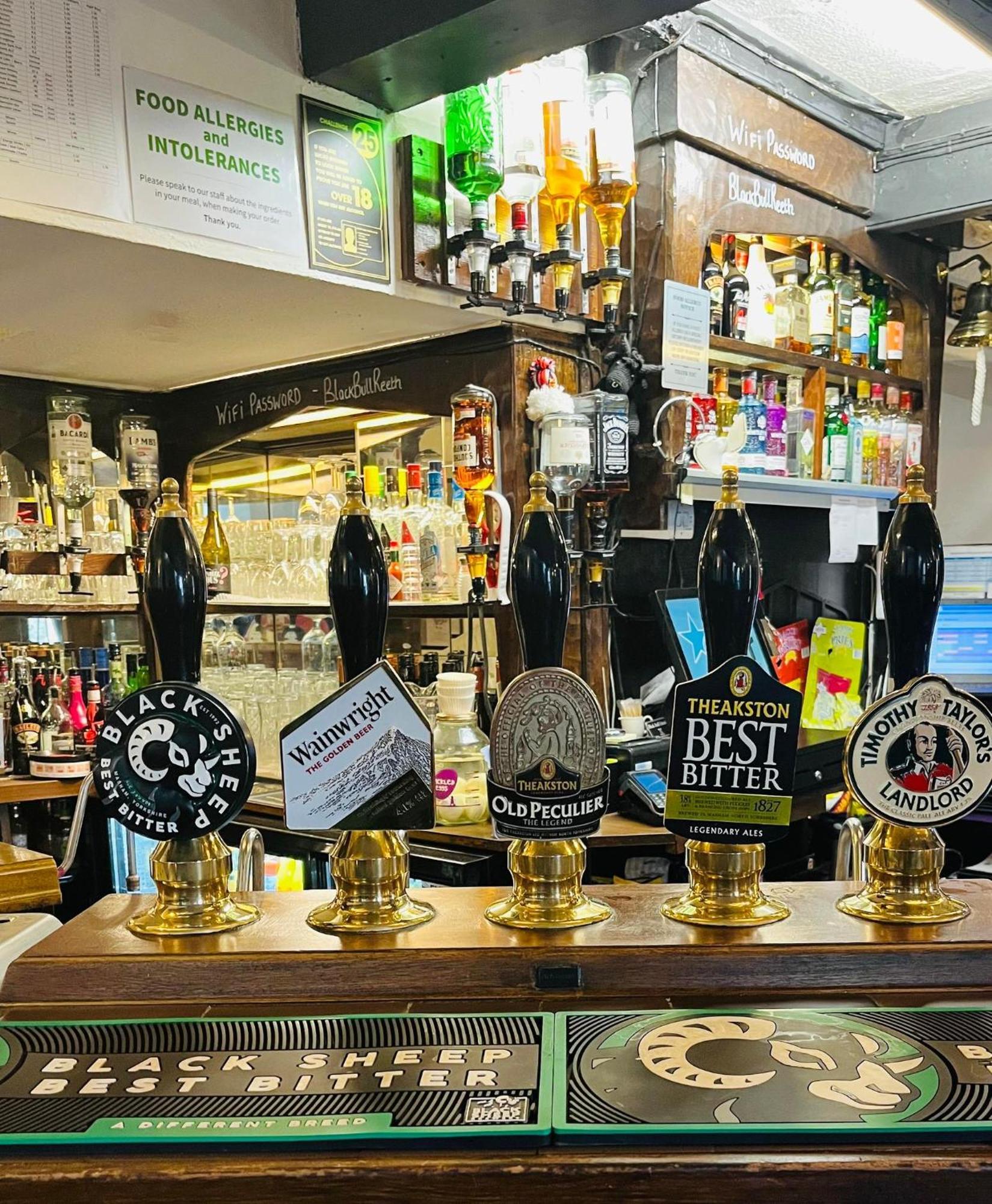 Black Bull Hotel Reeth Bagian luar foto