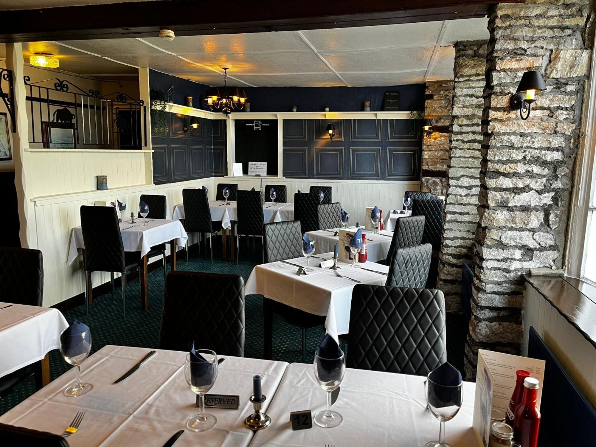 Black Bull Hotel Reeth Bagian luar foto